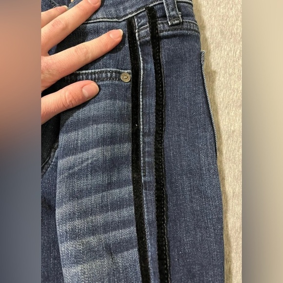 7 for All Mankind Skinny Jeans - Picture 3 of 5